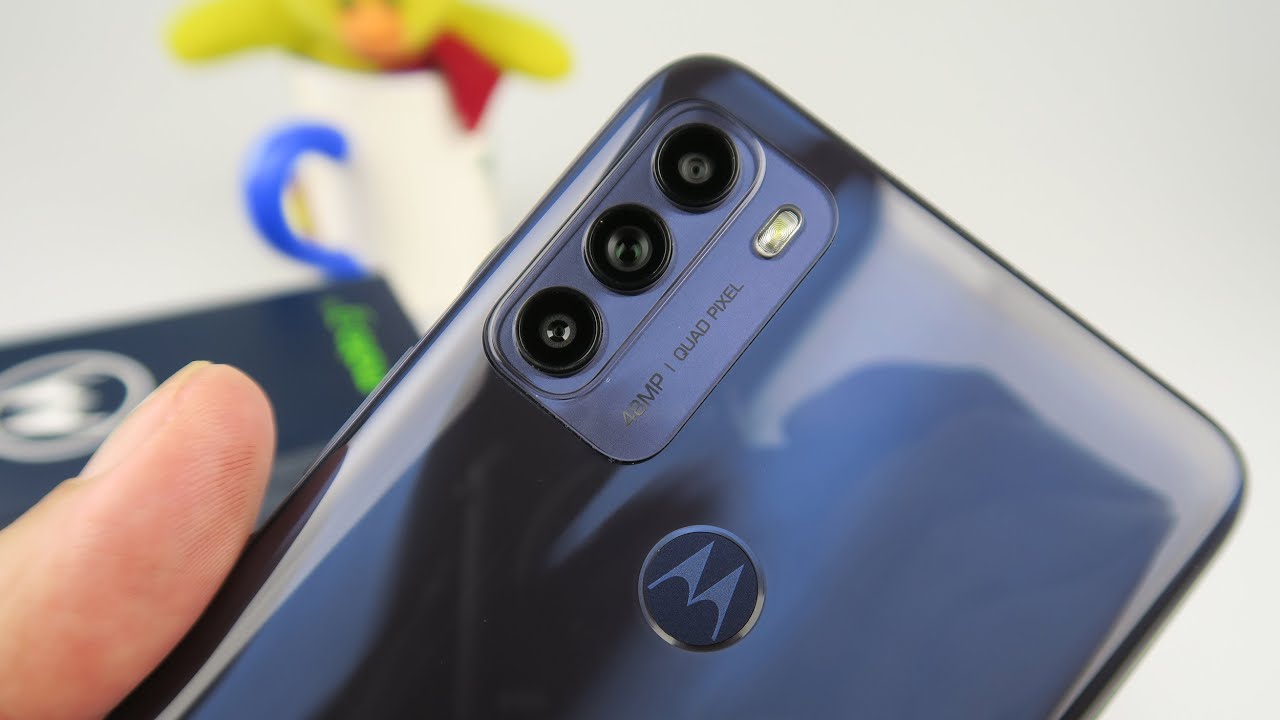 Motorola Moto G50 Review în Limba Română (Cel mai ieftin telefon 5G Moto cu procesor surpriză)