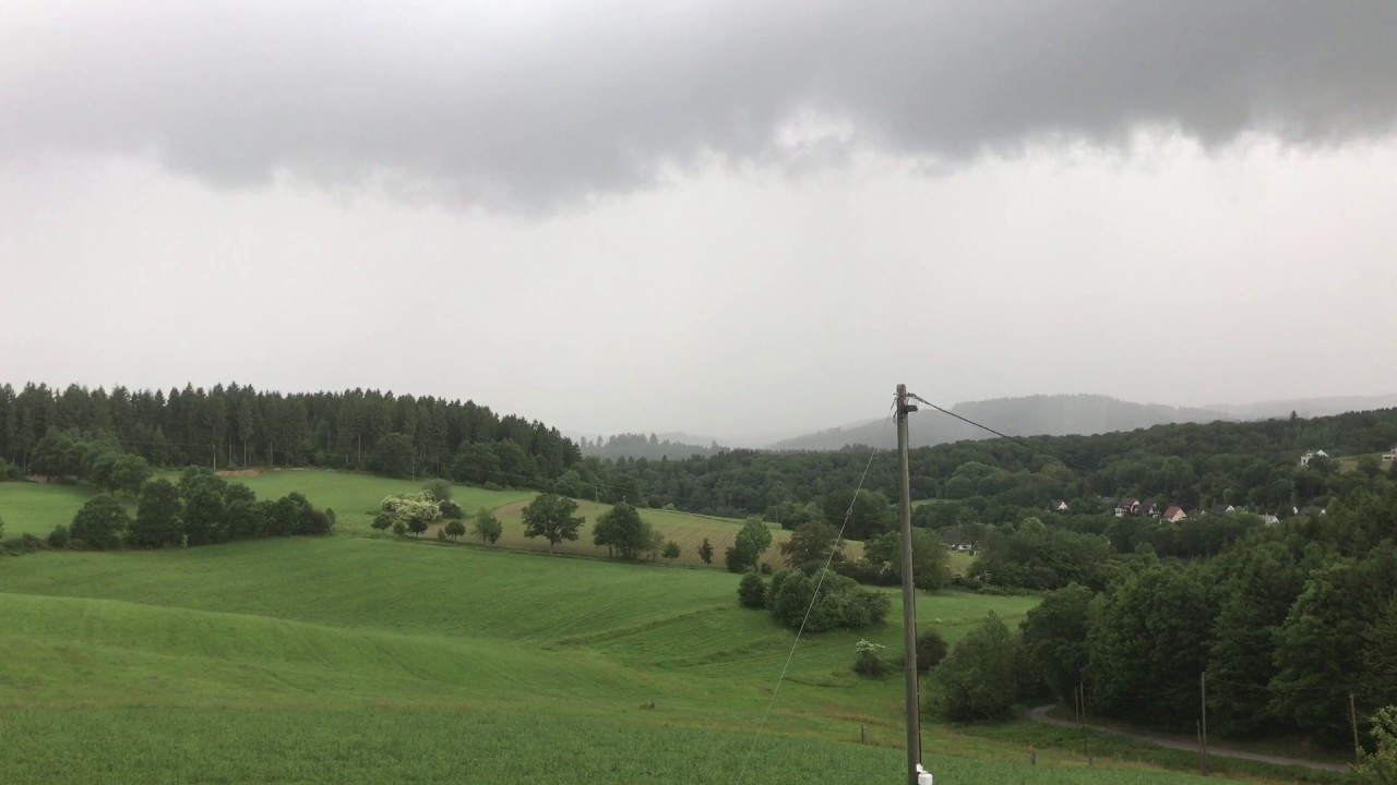 Aufzug #Starkregenschauer an der #Wetterstation #Friesenhagen-Mühlenseifen 09.06.2017