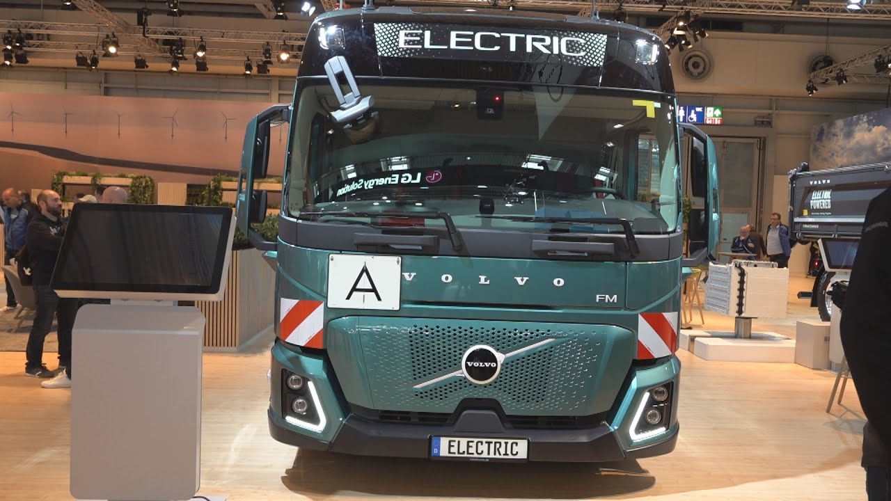 Volvo FM Electric FAUN Variopress Dustcart Truck (2025) Exterior and Interior