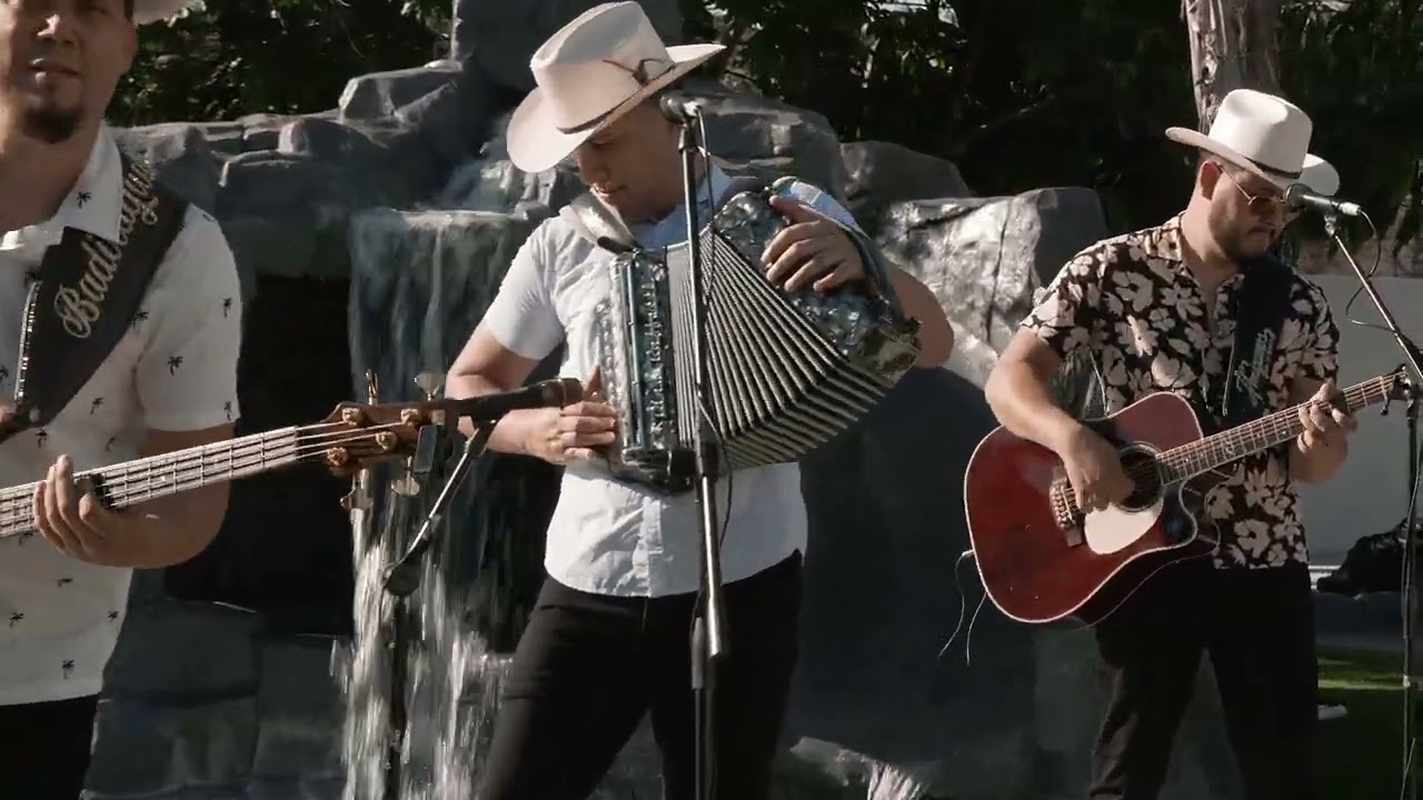 Una Aventura | Los Amigueros De La Sierra