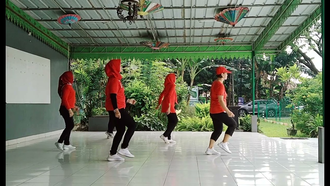 Conga Line | Line Dance | Choreo Jean-Piere Madge (CN) | Demo by TsNF Line Dance