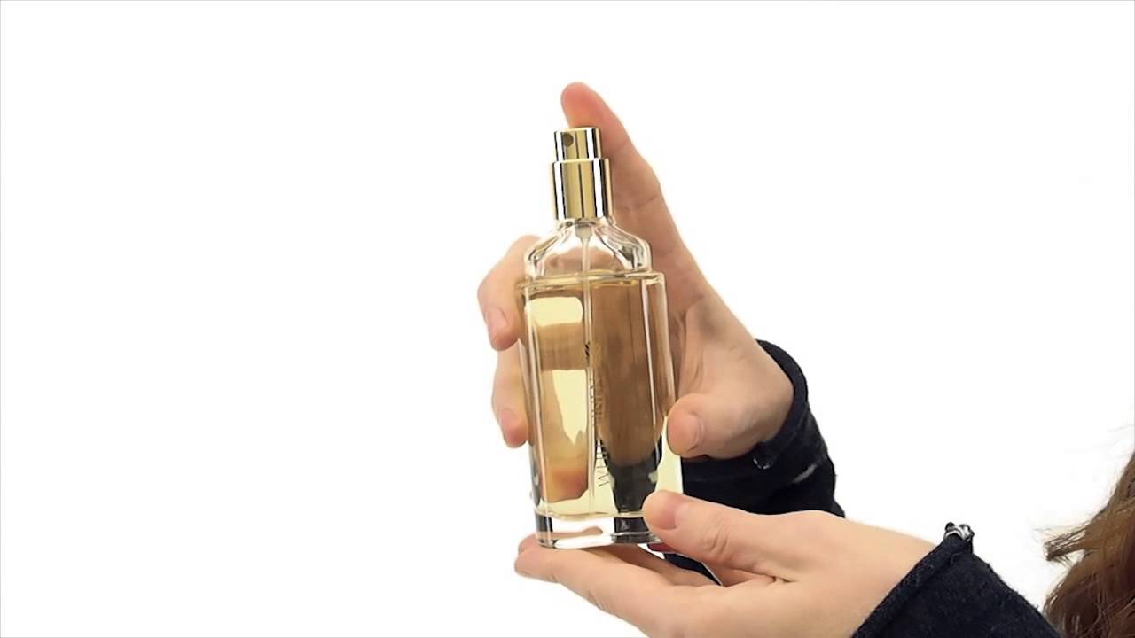 White Linen Perfume by Estee Lauder Review
