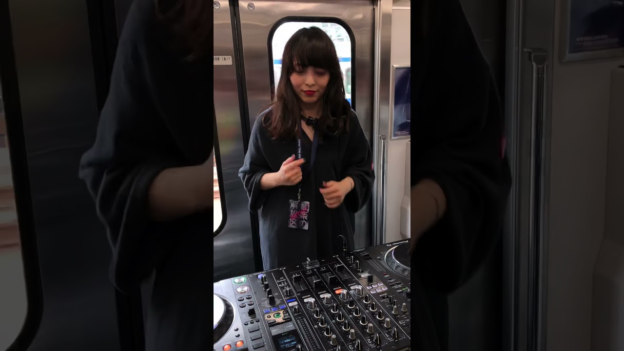 Licaxx 山手線車内でDJ  [3/3] Redbull Music Academy “62 MINUTES YAMANOTE LOOP ”