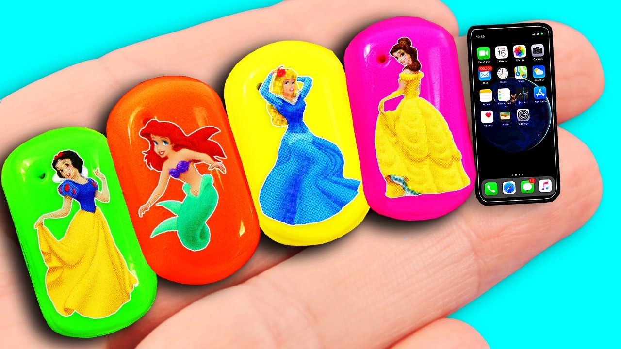 10 DIY Barbie Hacks: Barbie Phone, headphones, Stroller, Ballet Shoes, and more