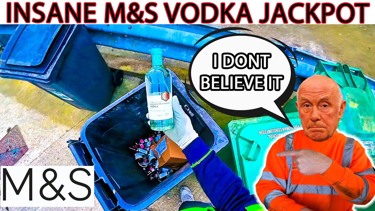 UK DUMPSTER DIVING MARKS AND SPENCERS, YOU WONT BELIVE IT (JACKPOT)