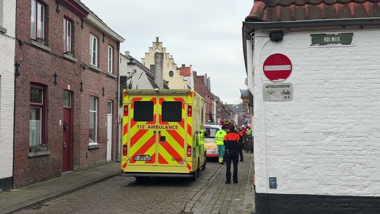 Twintiger verschanst zich uren op dak in centrum Brugge