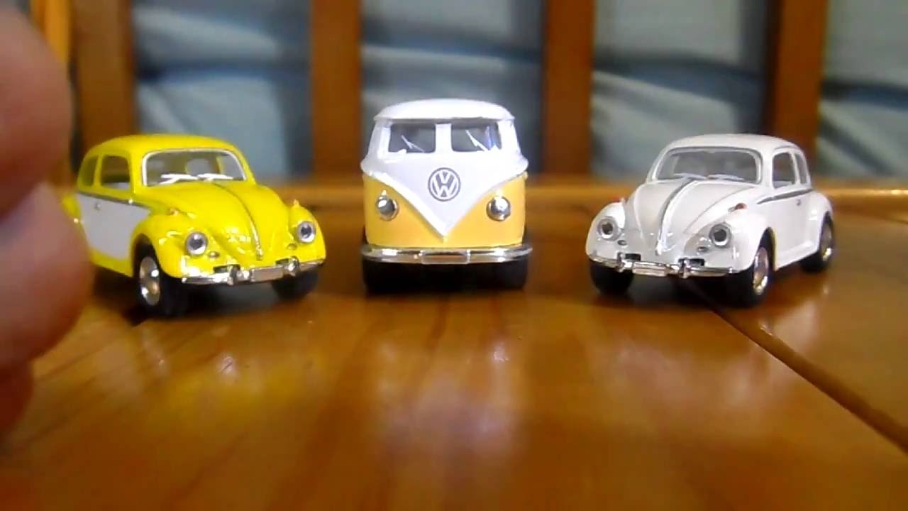 Volkswagen Vochos y Combi 1/64 Kinsmart