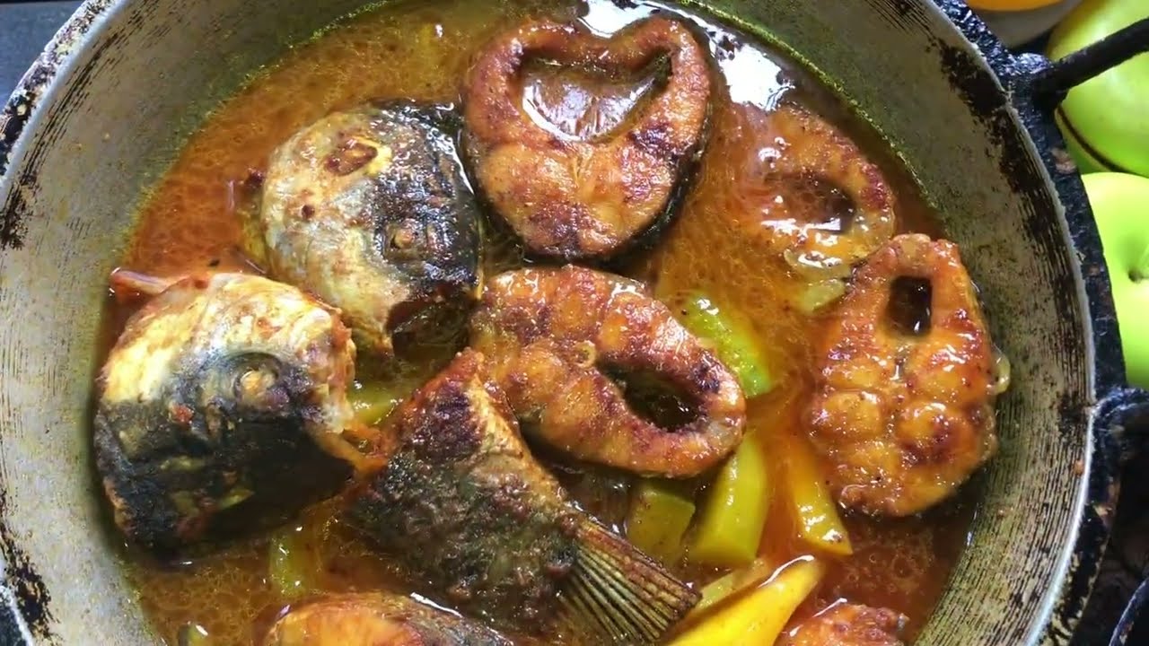 অল্প মসলায় সব্জি দিয়ে মাছের ঝোল তরকারি রেসিপি♥️#family #food #viralvideos #recipe 