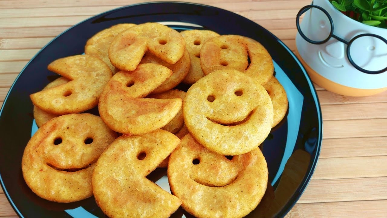 Crispy Potato Smiley and Pac-Man Snack | Cute Emoji Fries