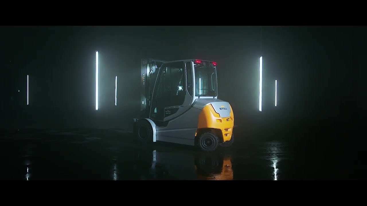 The NEW STILL Electric forklift truck RX 60-35/50 - Everything. Except emissions.
