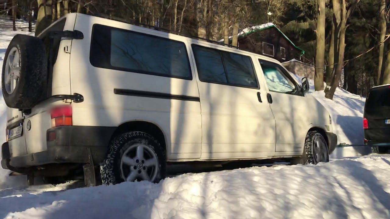 VW T4 syncro pulls out VW T6 with seikel chassis