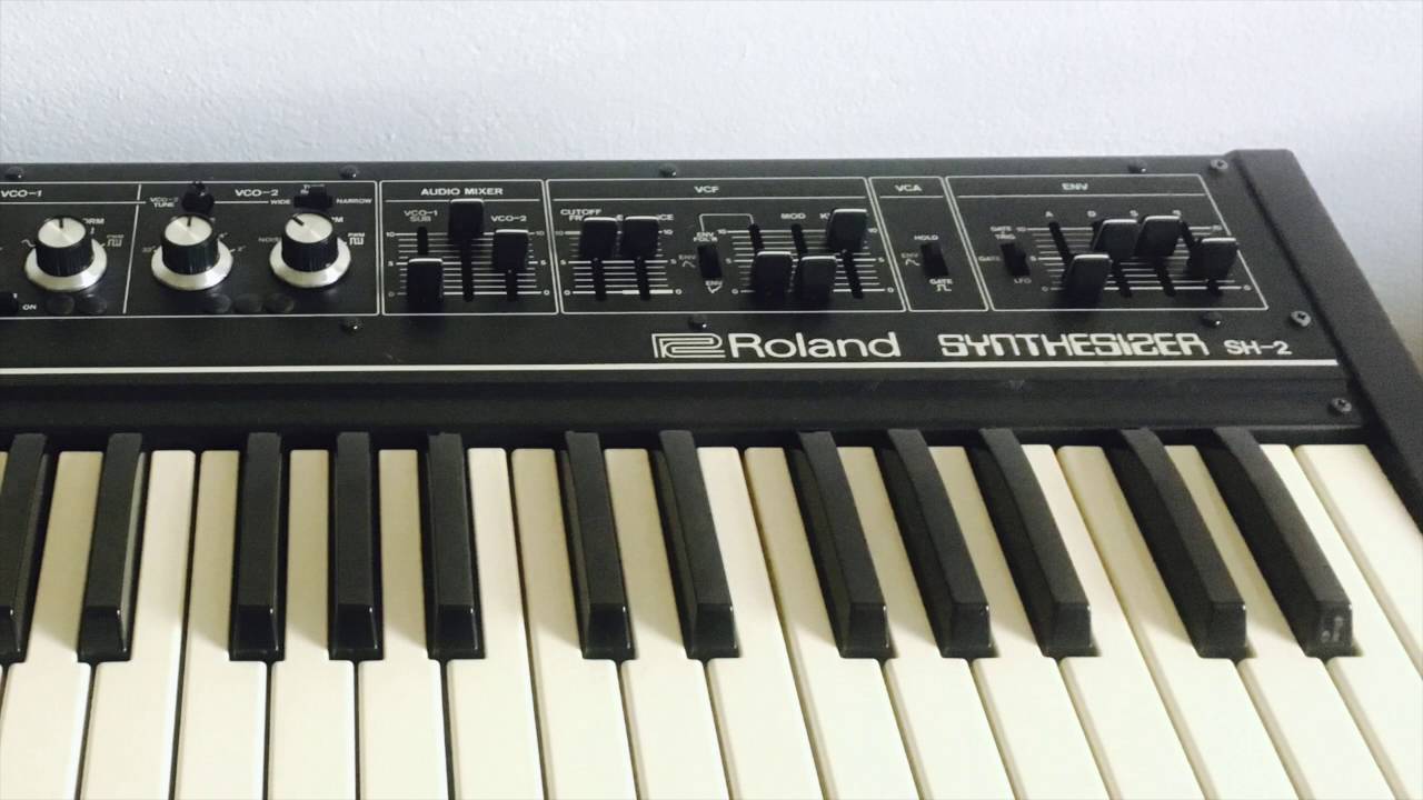Roland SH-2 Synthesizer Demo - All sounds by the SH-2