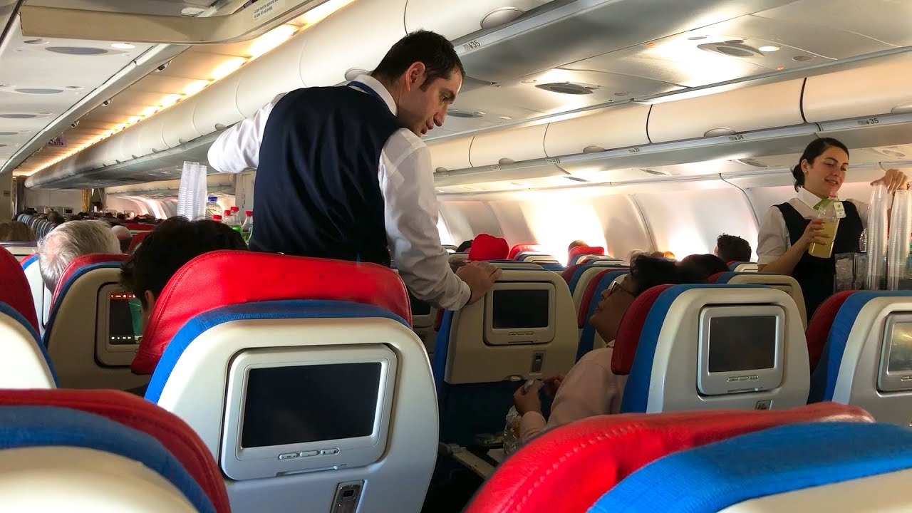 Turkish Airlines A330-200 Economy Class Amsterdam - Istanbul