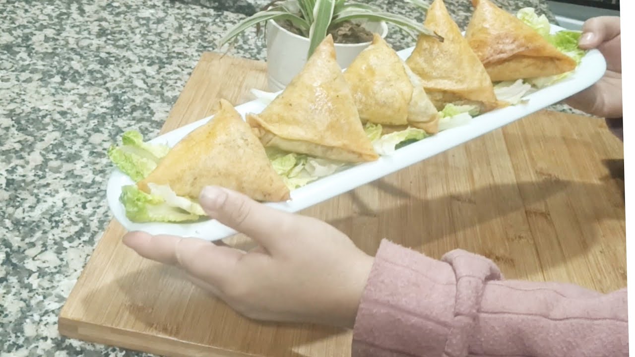 بريوات بالقيمرون بمذاق لا يقاوم مع طريقة الاحتفاظ بهمBriouates aux crevettes 
