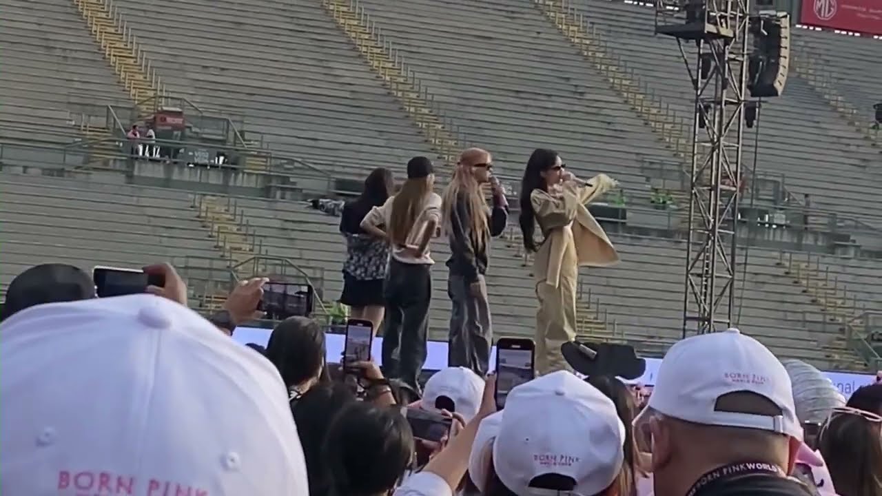 BLACKPINK - Soundcheck (See U Later + Bet You Wanna) | BORN PINK TOUR MÉXICO (Day 1) | FANCAM