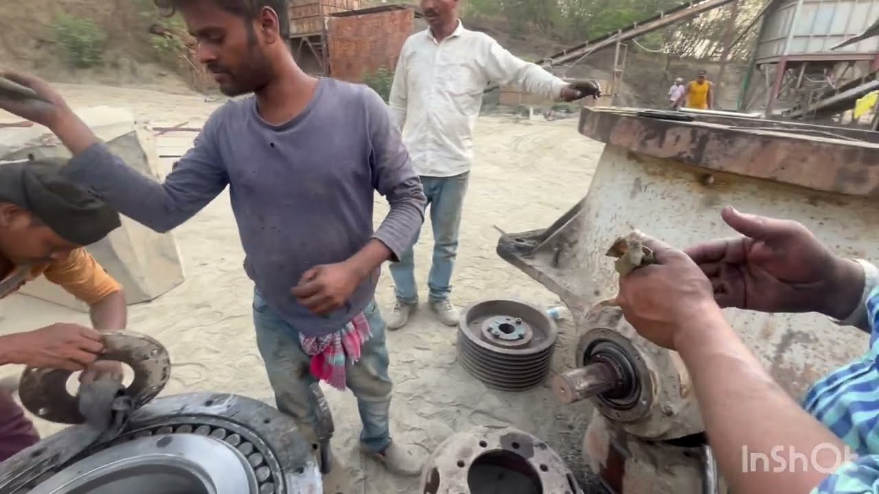Nawa Cone Crusher Fitting work