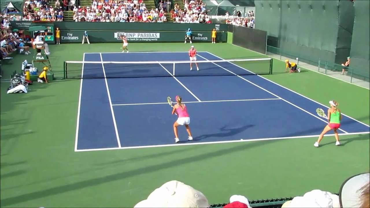 Azarenka / Kirilenko vs Schiavone / Stosur