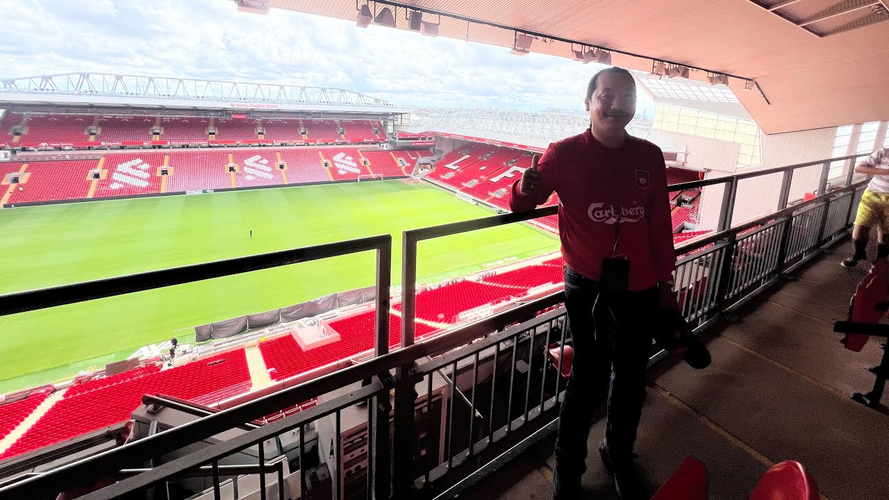 Inside Anfield Stadium || Quick Old Trafford Visit Wearing Liverpool Jersey 
