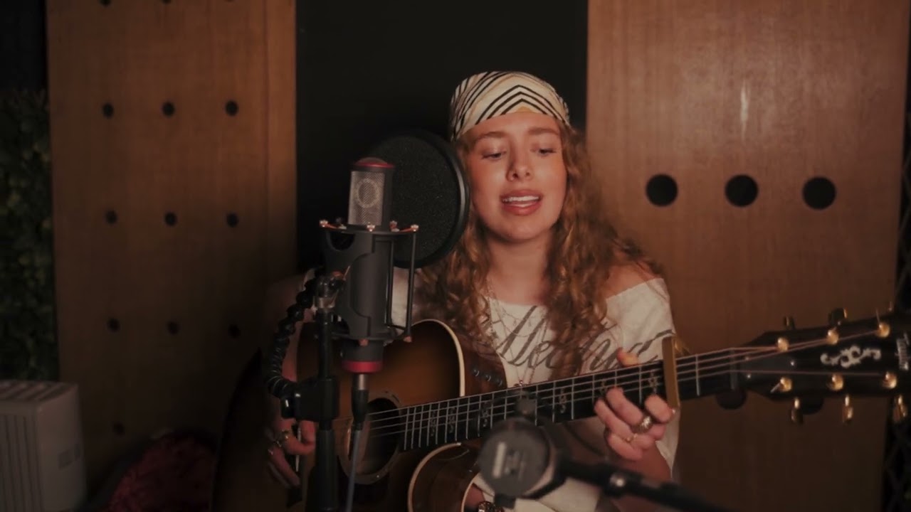hooked acoustic cover😚