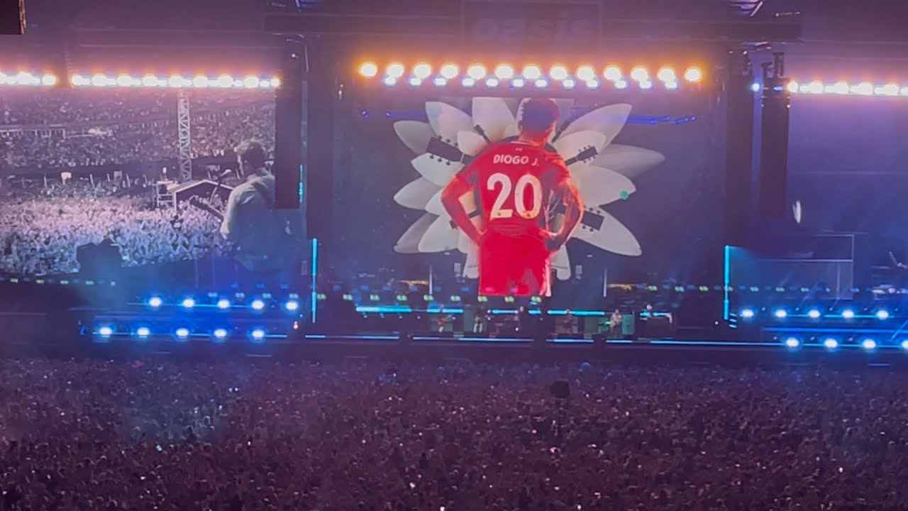 Dedicated to Diogo Jota, Oasis - Live Forever live  Cardiff 04.07.2025