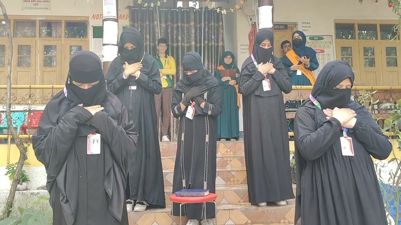 Quran Motivational Nasheed أنا ثائر أناثائر Hum Quran ke Hafiz // beautiful performance  #ccps 