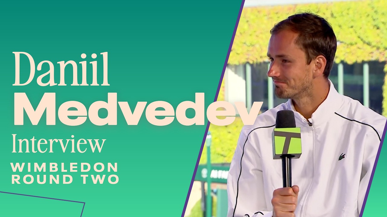 Daniil Medvedev Shouts Out his Fans: 