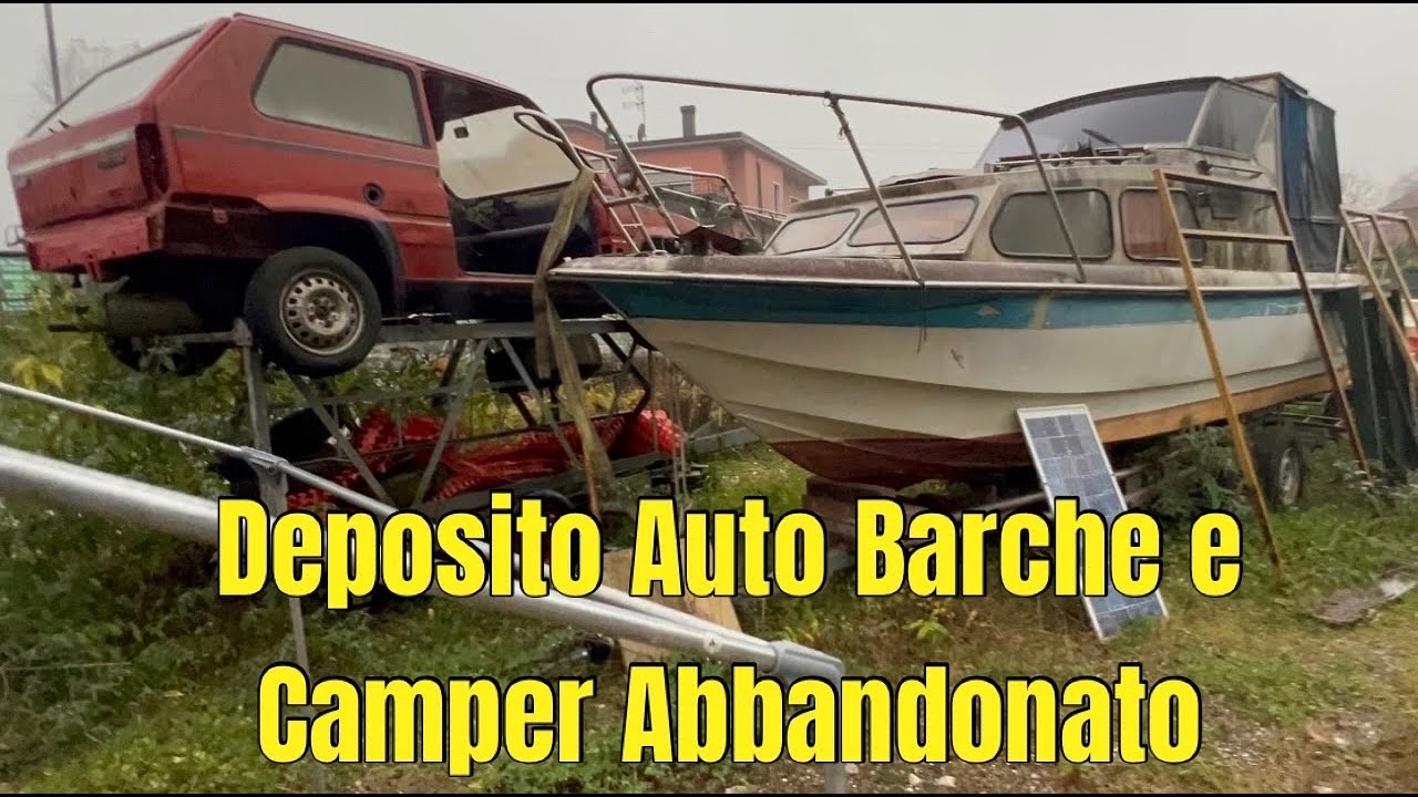 Vecchie Auto Moto Barche e Camper Abbandonati in questo piccolo ex deposito 
