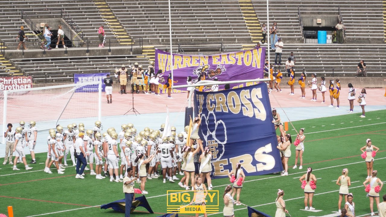 Warren Easton Vs Holy Cross 2025| 🏈🥊 TWO TEAMS FIGHT TILL THE VERY END|🦅FIGHTING EAGLES & TIGERS🐅