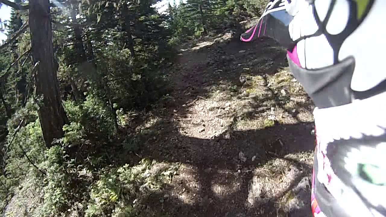 &Pi;&alpha;&rho;&nu;&alpha;&sigma;&sigma;ό&sigmaf; - &Pi;&omicron;&lambda;ύ&delta;&rho;&omicron;&sigma;&omicron; / Trail 22