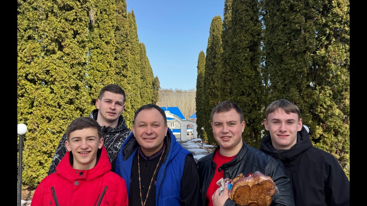 У каналі Олексій Філюк відбувається прямий ефір.