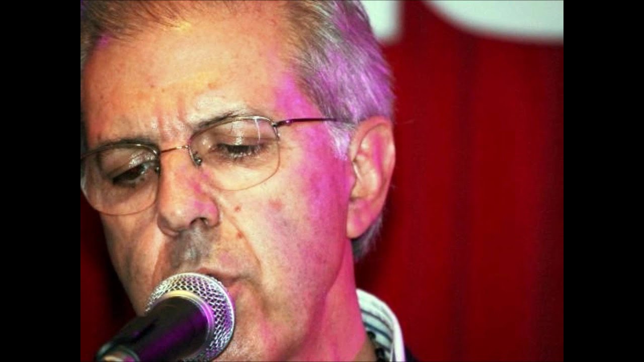 Carlos Macedo - Esquina de Rua