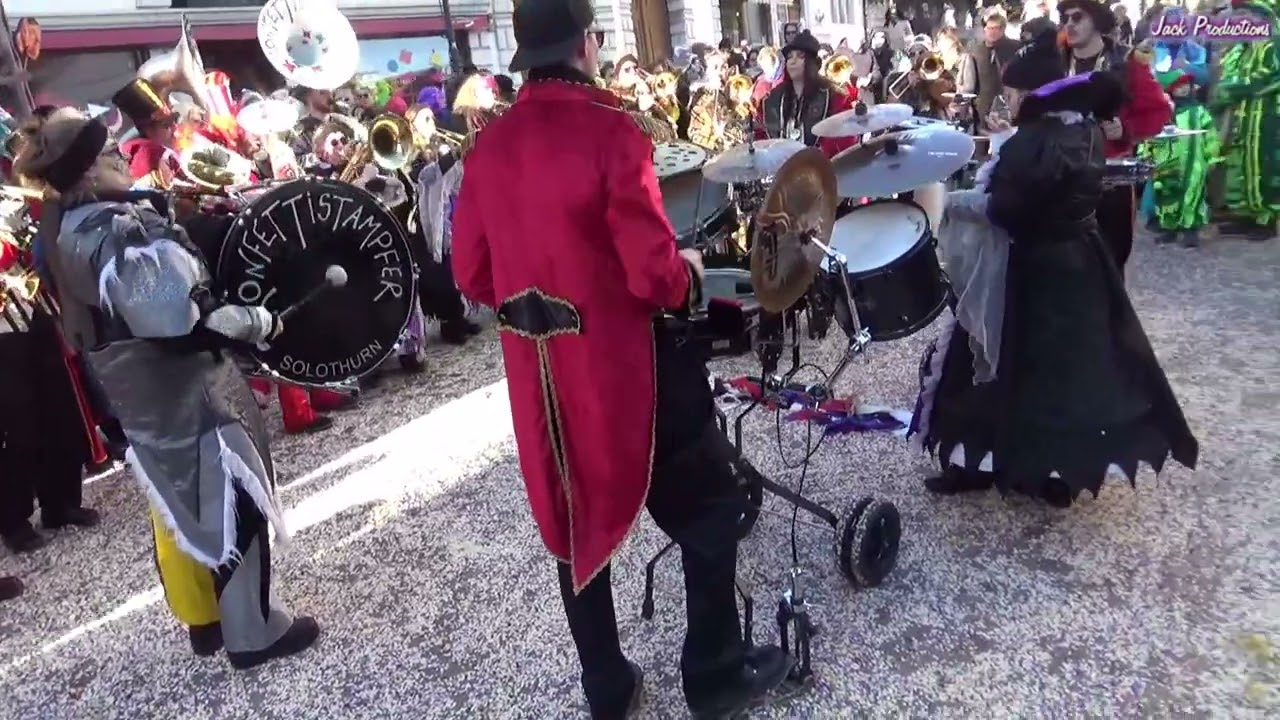 Solothurner Fasnacht 2022, Konfettistampfer
