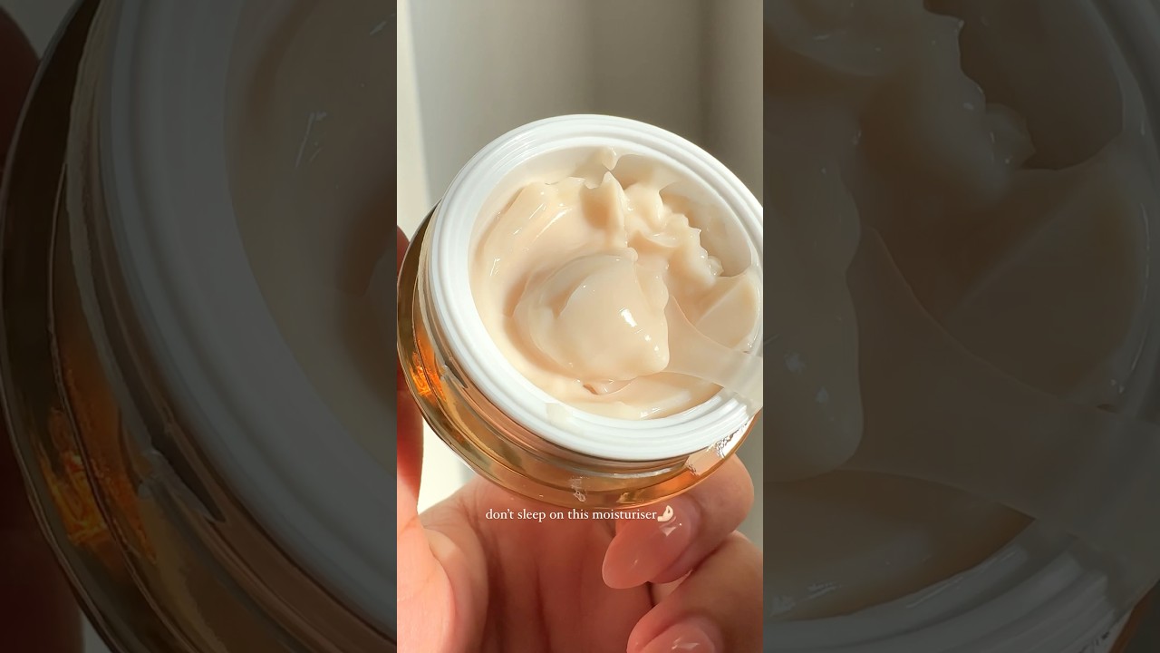 Est&eacute;e Lauder Revitalizing Cream Supreme #texturetuesday #textureshot #macrovideo