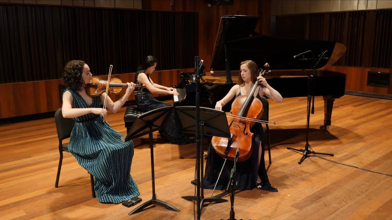 Aletheia Piano Trio plays Schumann Phantasiestücke, Op. 88