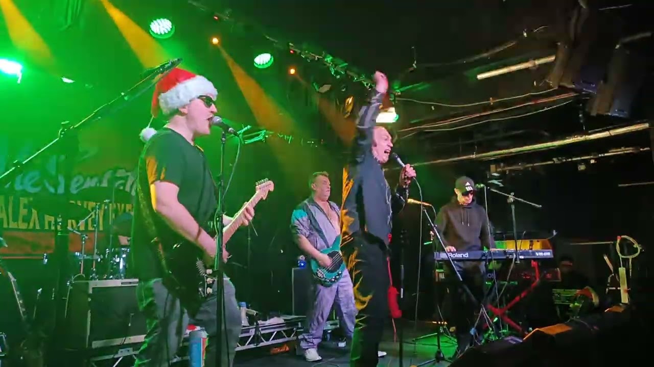 Hugh Reed And The Velvet Underpants, Glasgow 20th Dec 25, Closing Number