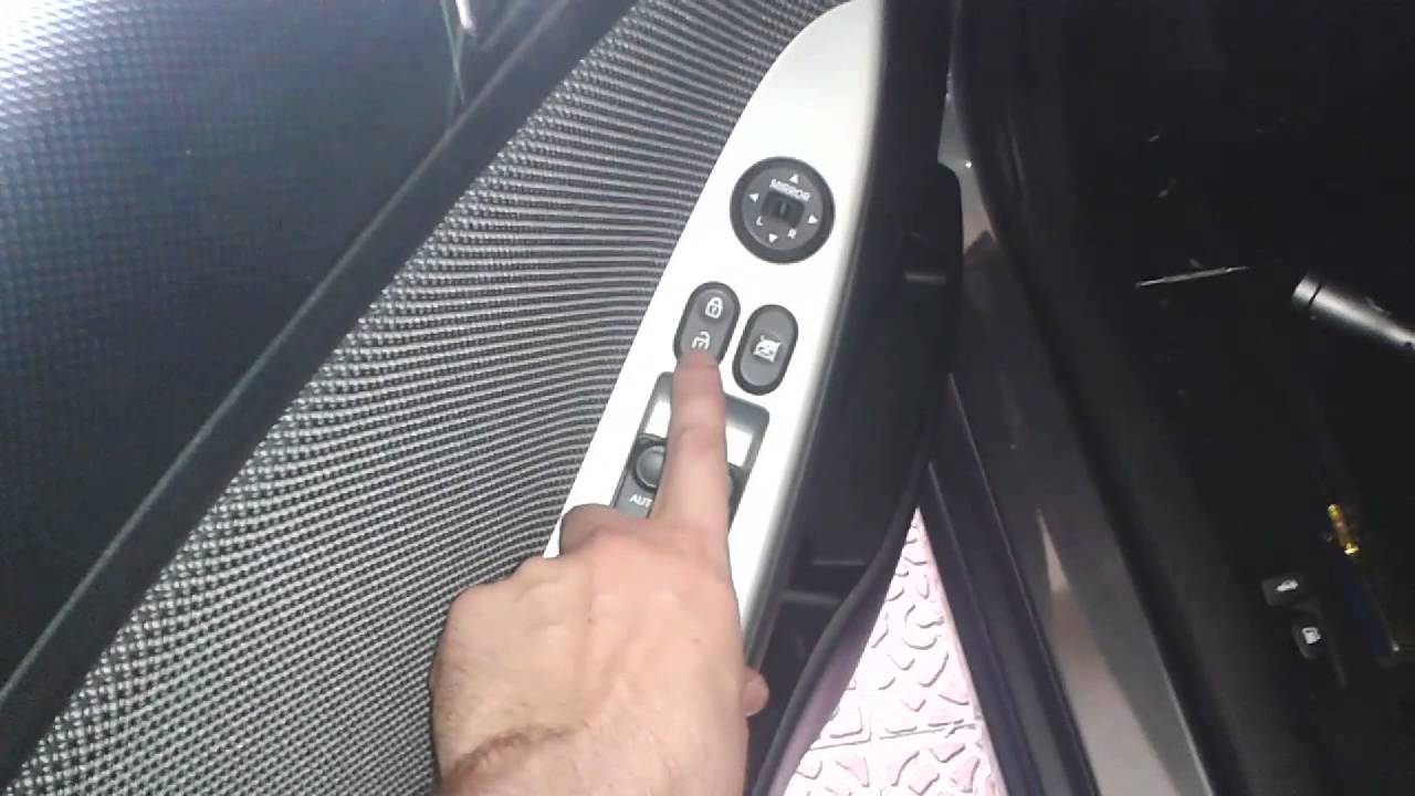 Accent remote Trunk Release