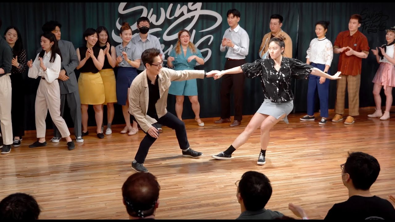 스윙프렌즈 2학기 강사소개!!(Teacher's Jam, Main) 👨🏻‍🏫👩🏼‍🏫 👨🏽‍🏫👩‍🏫 🧑🏻‍🏫👩🏻‍🏫 👨🏽‍🏫🧑🏼‍🏫 👨‍🏫👩‍🏫