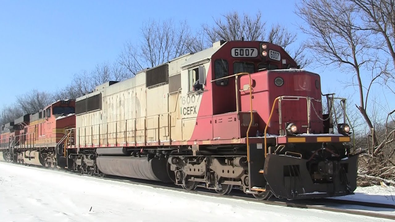 CEFX 6007 East  - Along the Illinois Railway on 1-12-2015