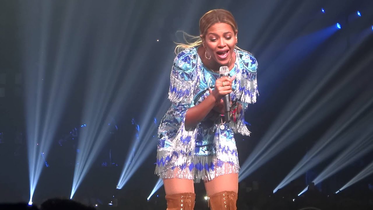 Beyoncé - I Will Always Love You/Halo (Mrs. Carter Show World Tour) [Live @ Arena Monterrey 2013]