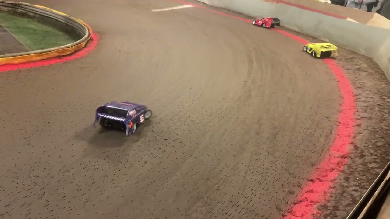 Разминочный заезд №1 на трассе Skip’s RC Raceway в классе RC Midwest Modified
