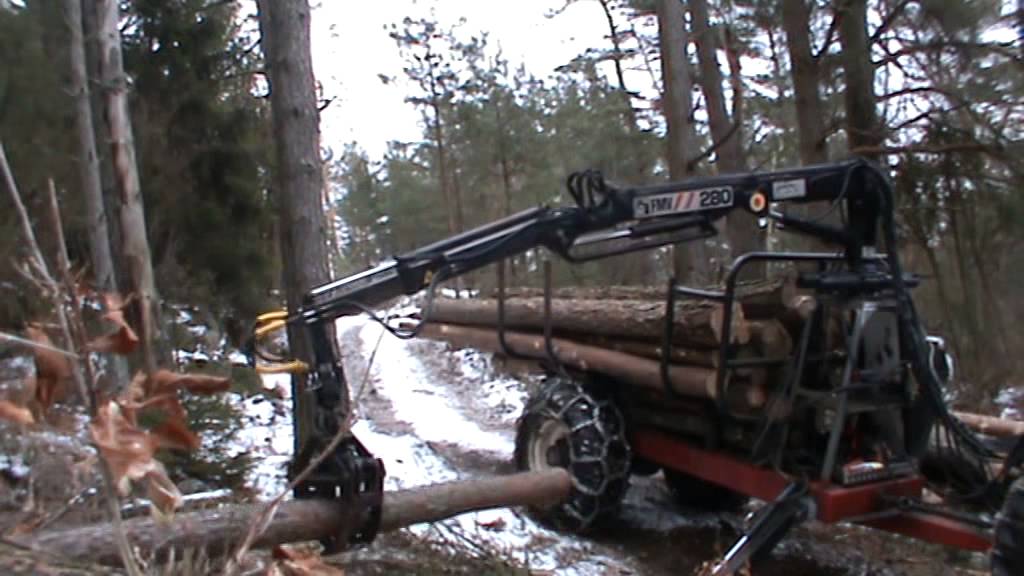 Volvo BM med driven griplastare.