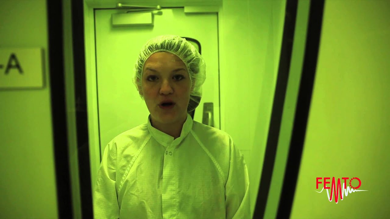 Air shower and the clean rooms at the Centre for Optics, Photonics and Lasers