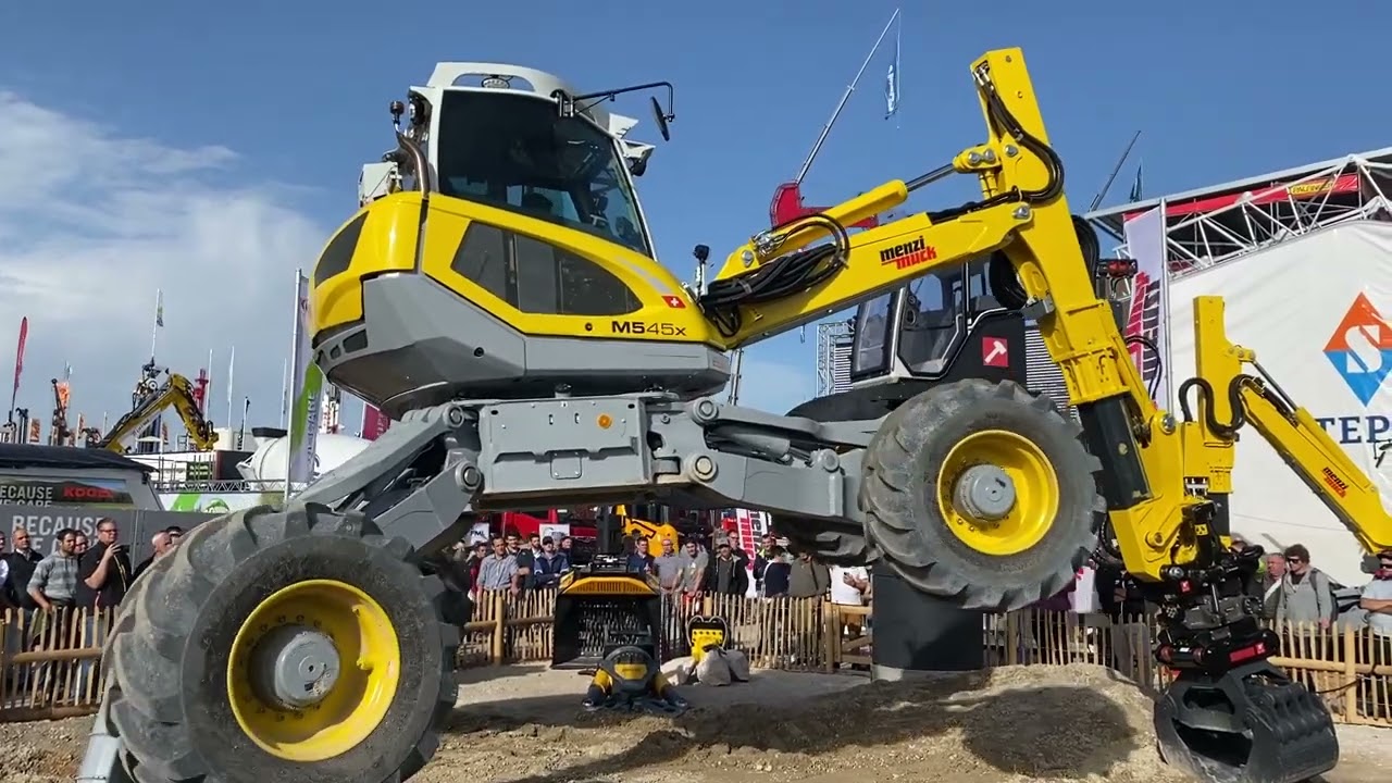 Menzi Muck 545 x auf der Bauma 2022