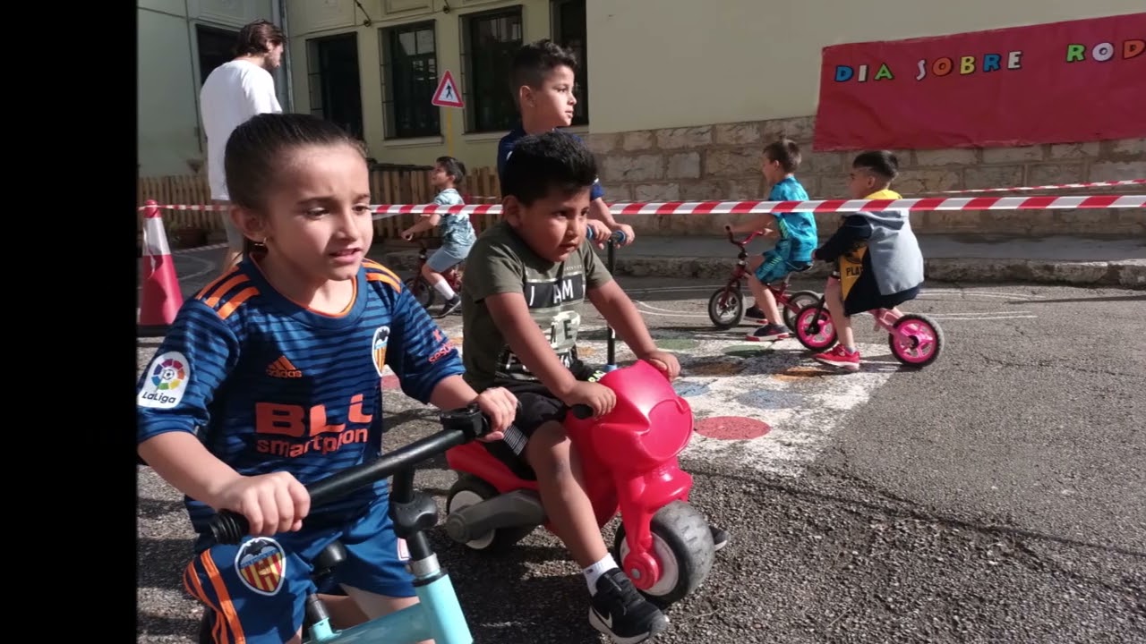 Sobre rodes - 5 Anys - CEIP Miguel de Cervantes de Paterna - Curs 2021-2022