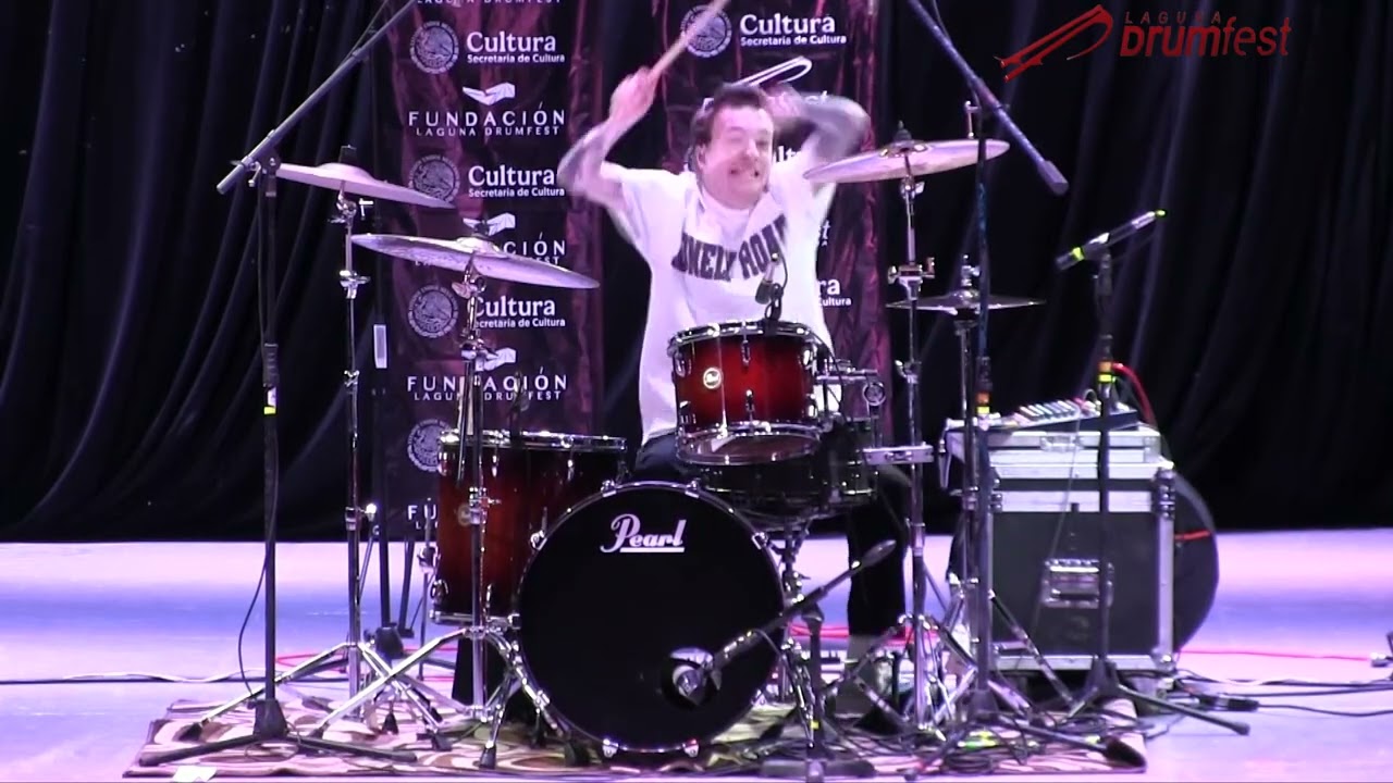 Tosh Piterson performing at Laguna Drumfest
