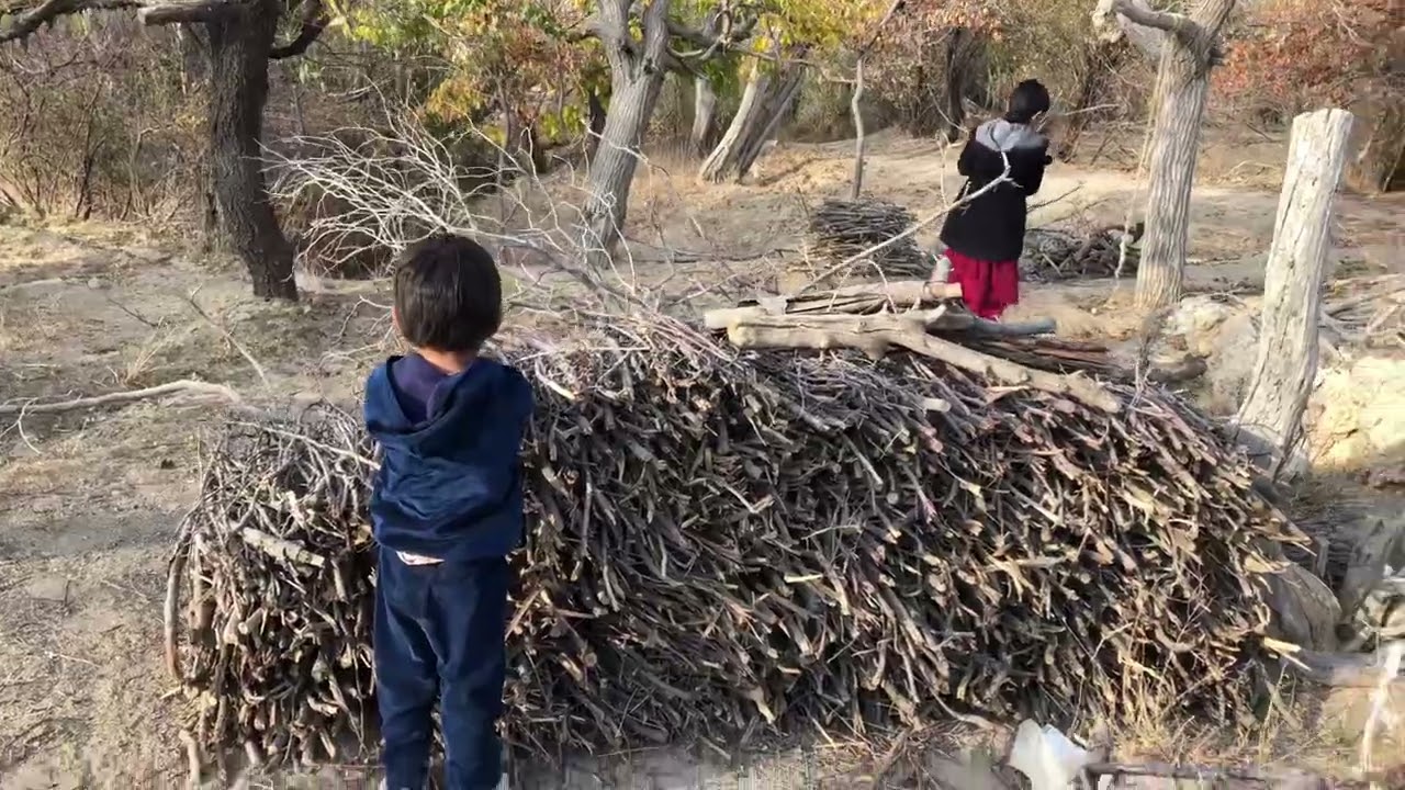 Baby cooking delicious food 🍱 village life!#cutebabbyboy #deliciousfood #baby 