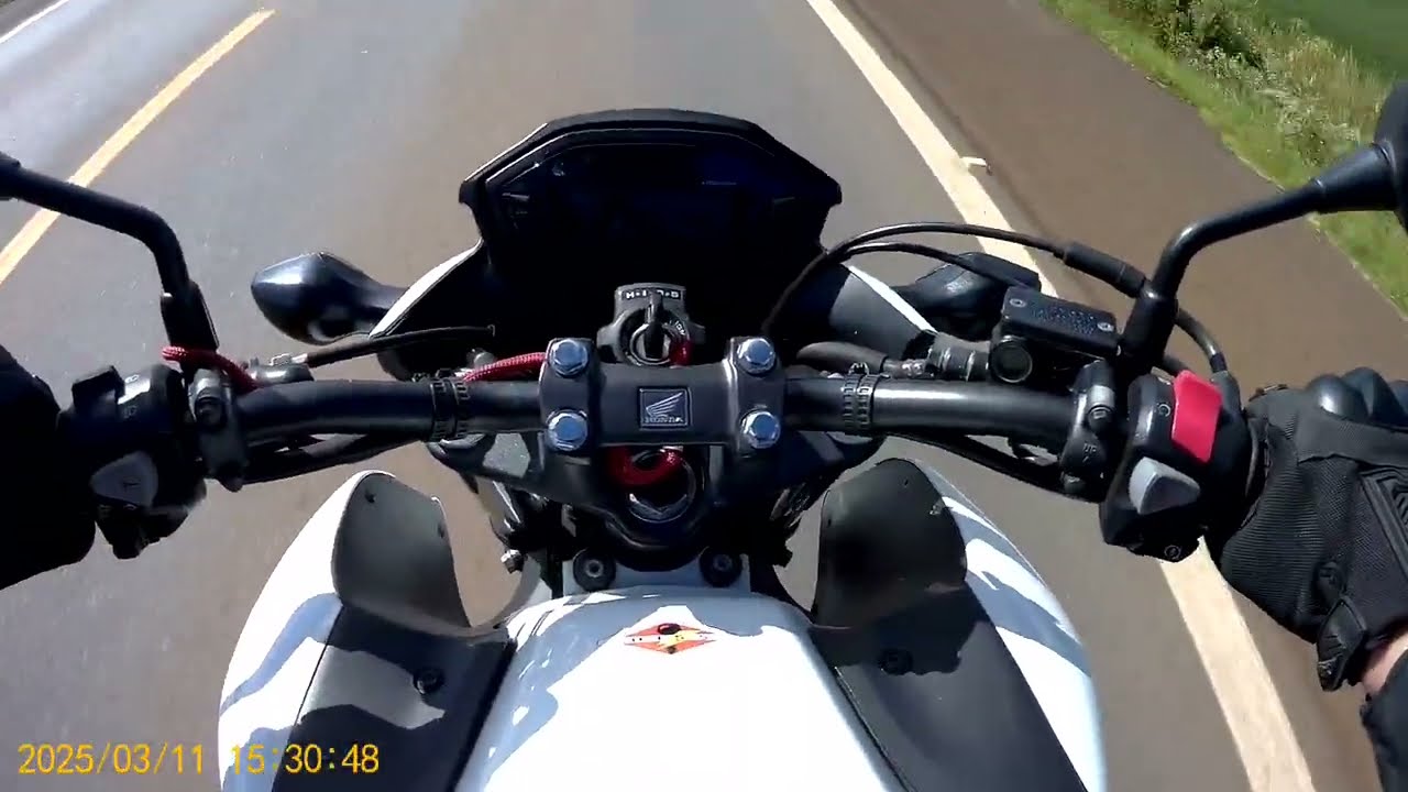 CB 500F No Trevo da BR 481 com a BR 158 em Cruz Alta