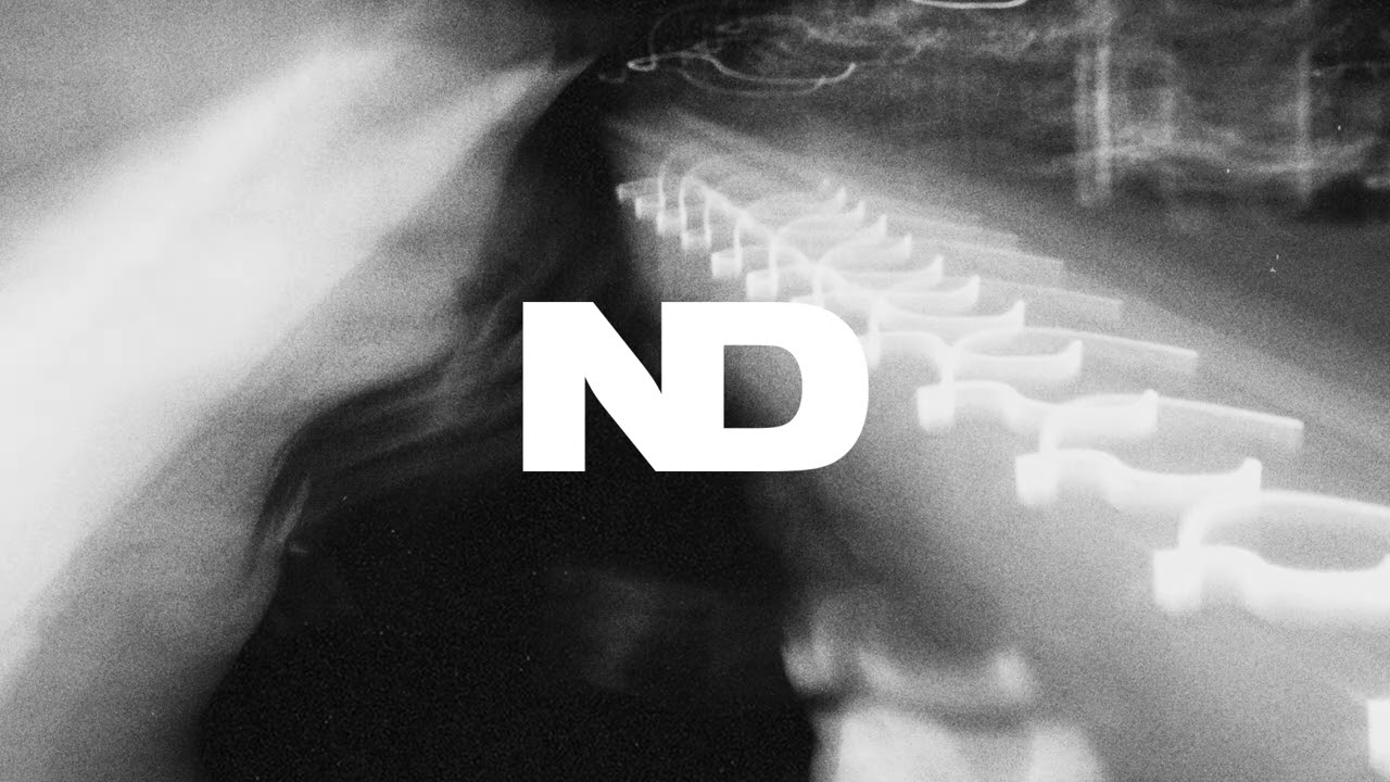 devin & Emi Navarro - next to you ⚫️⚪️