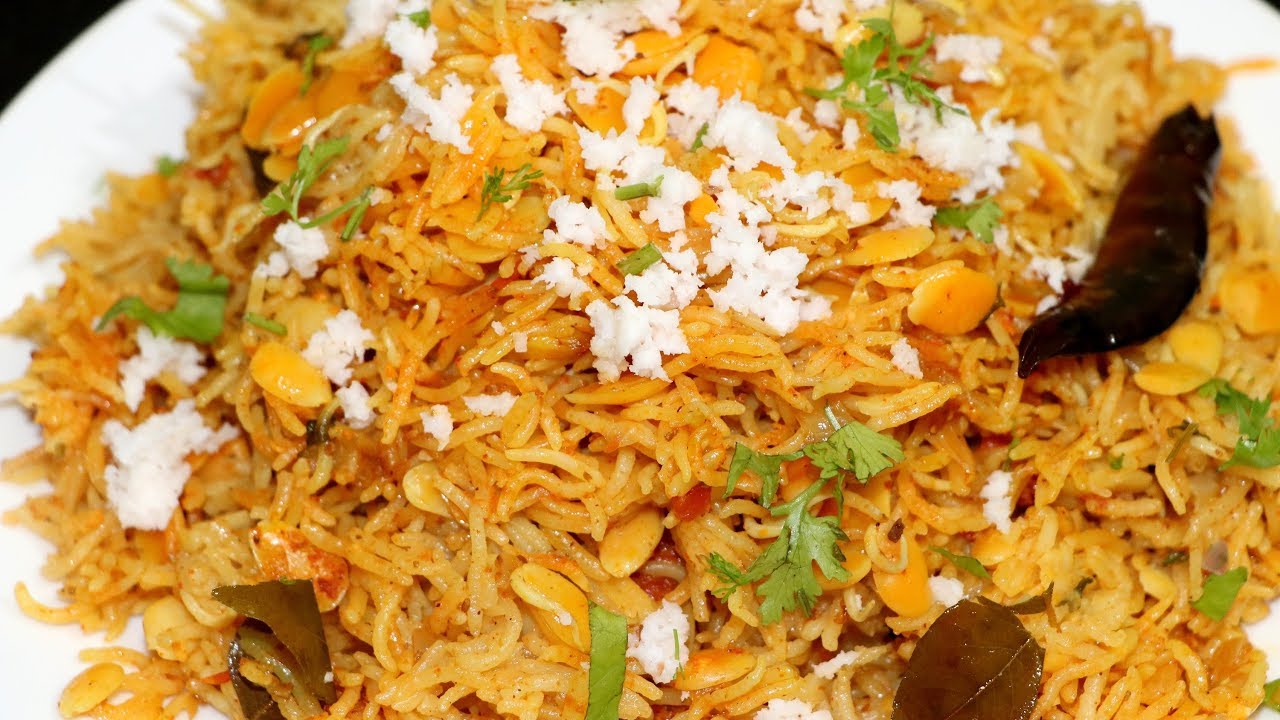 Quick Dalimbi Bhat|डाळिंबी भात|Pulao of feild beans|वालाचा भात Vidula's recipes Marathi