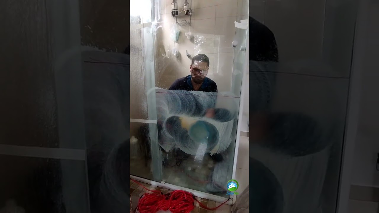 Limpeza de BOX de vidro com manchas de calcifica&ccedil;&atilde;o, nunca mais! Polimento de vidro